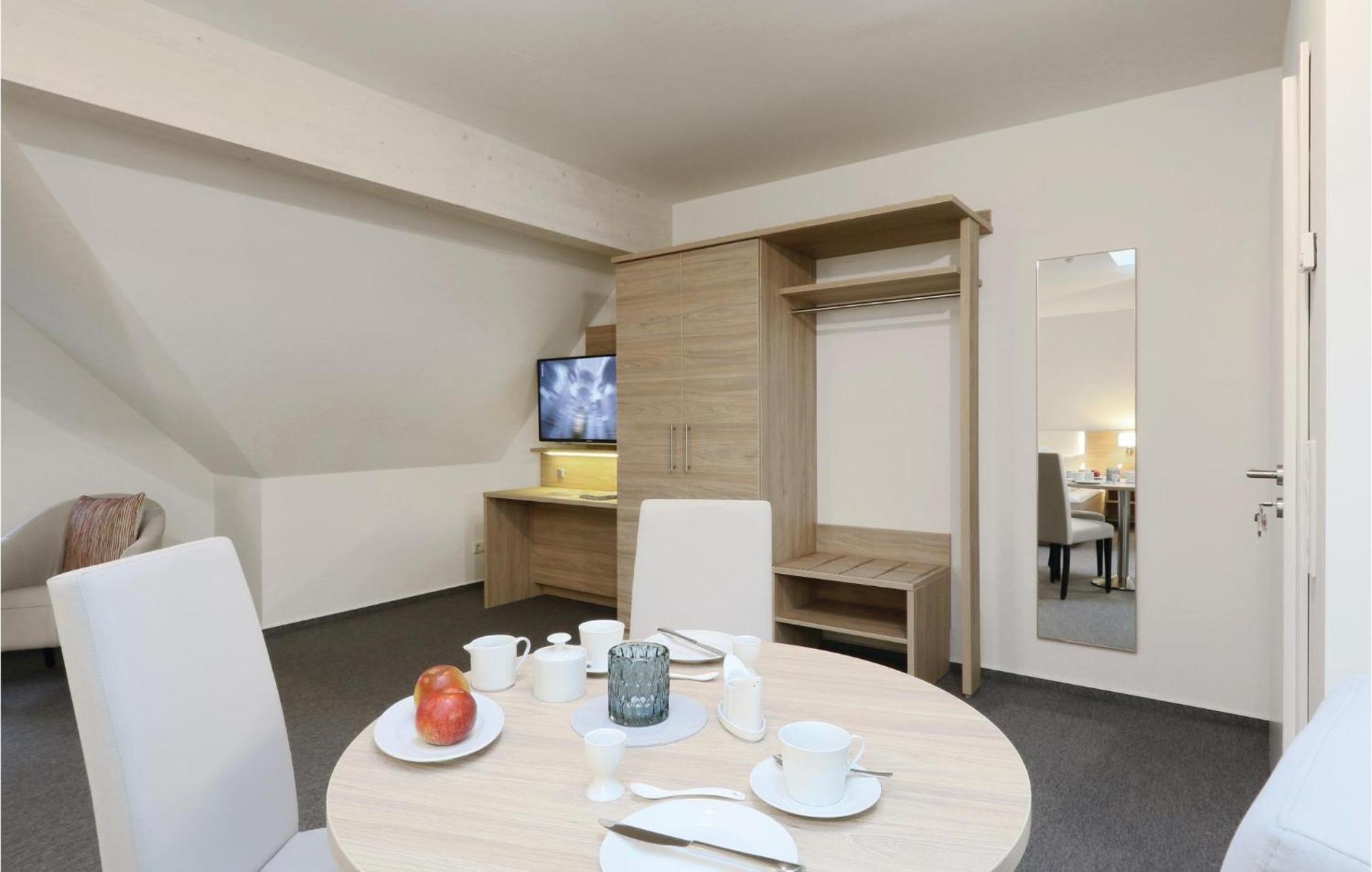 Amazing Apartment In Dagebuell With Kitchenette Ngoại thất bức ảnh