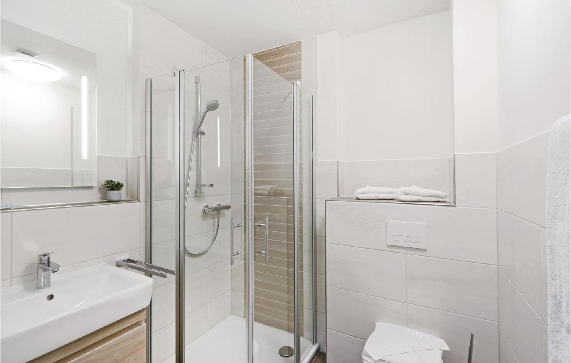 Amazing Apartment In Dagebuell With Kitchenette Ngoại thất bức ảnh